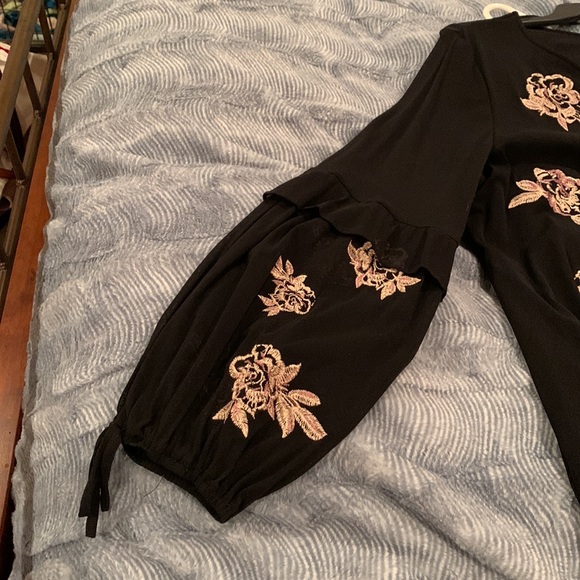 Style&co Rose Blouse - Picture 4 of 5